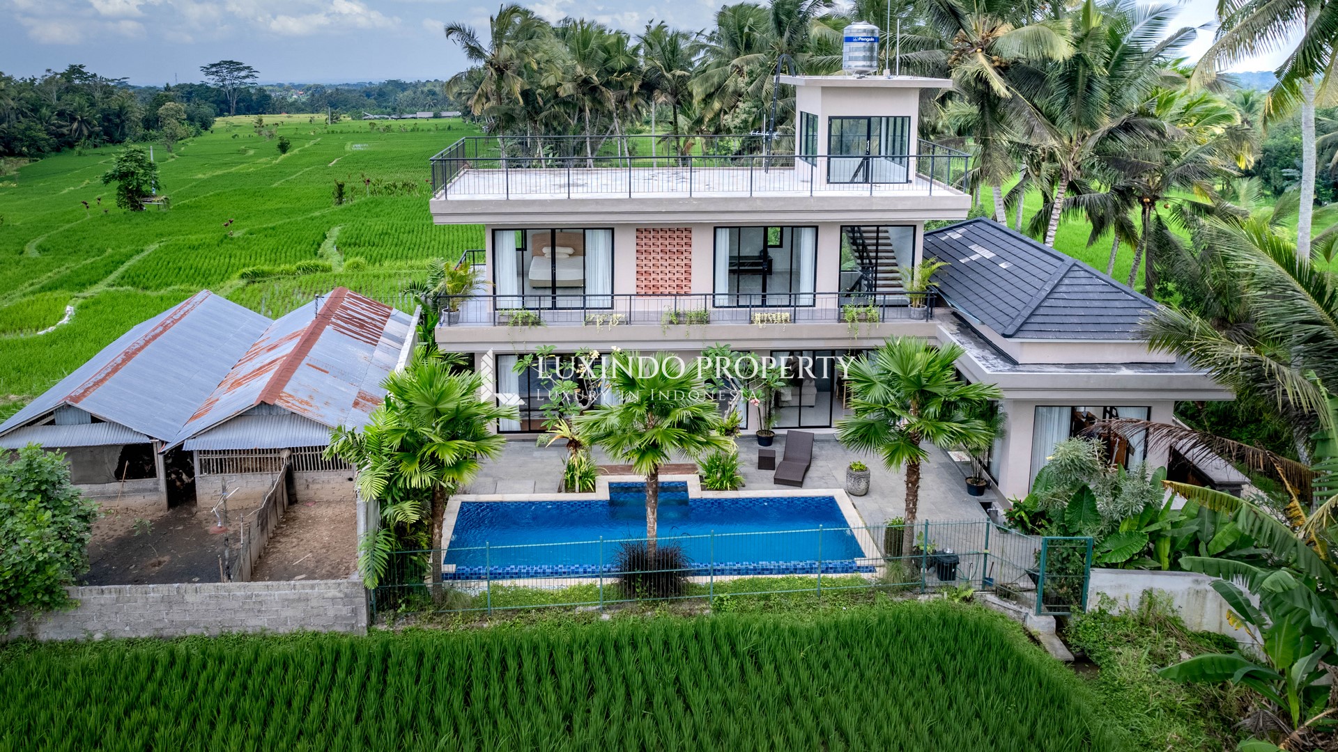 UBUD – CHARMING 3-STOREY VILLA FOR RENT WITH AMAZING VIEWS IN PAYANGAN (RV386)